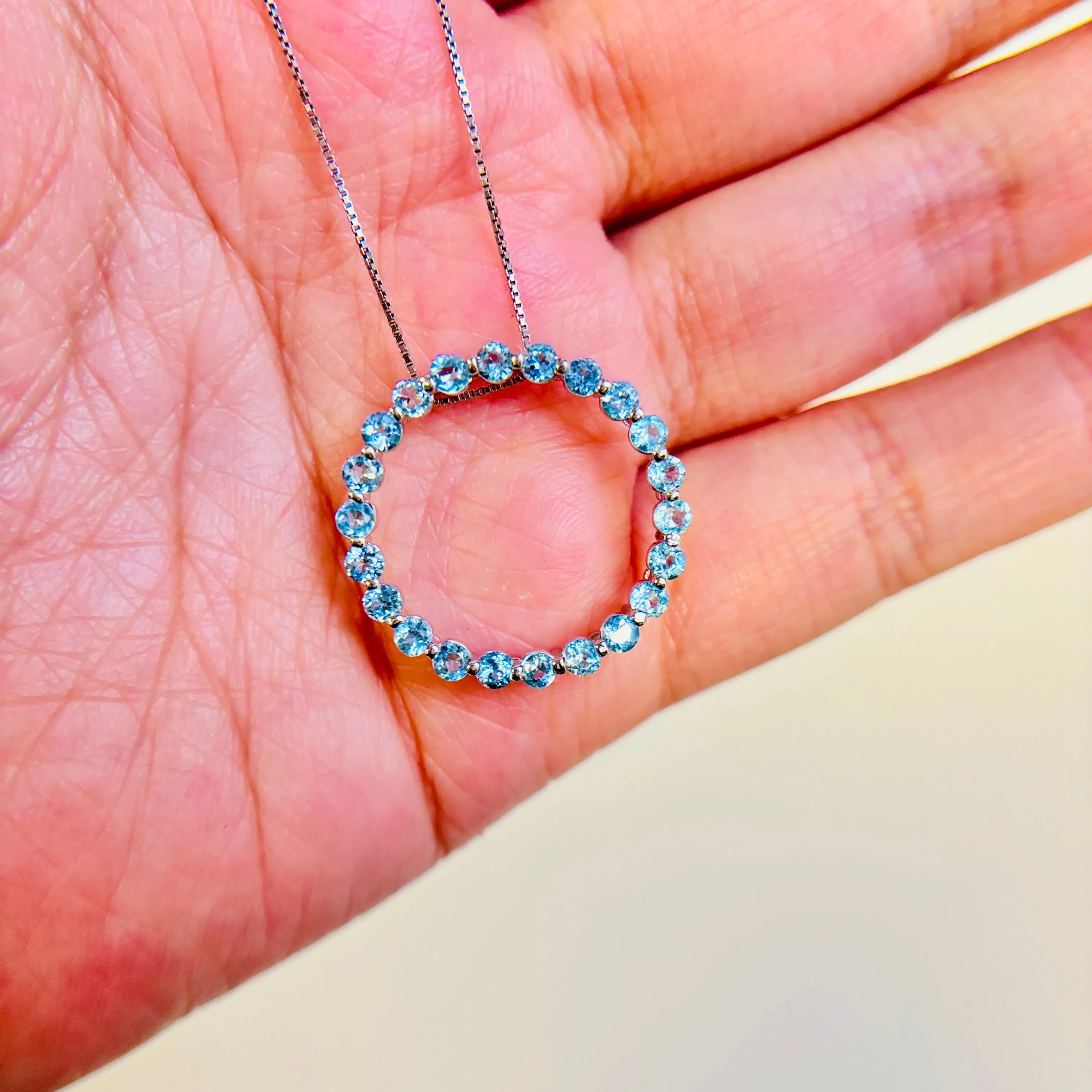 10k White Gold Circle Blue Topaz Pendant Necklace | 1.18ctw | 18"