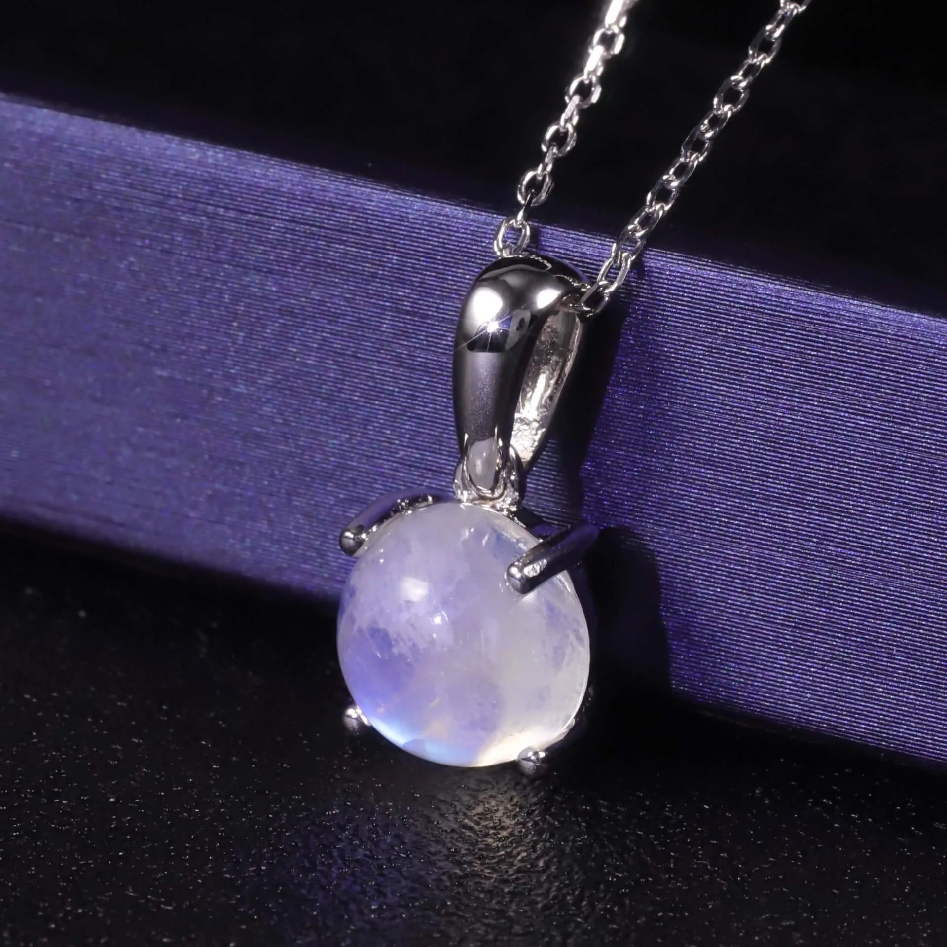 925 Silver Round Blue Moonstone Necklace