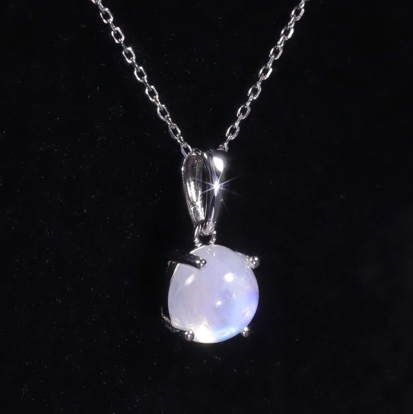 925 Silver Round Blue Moonstone Necklace