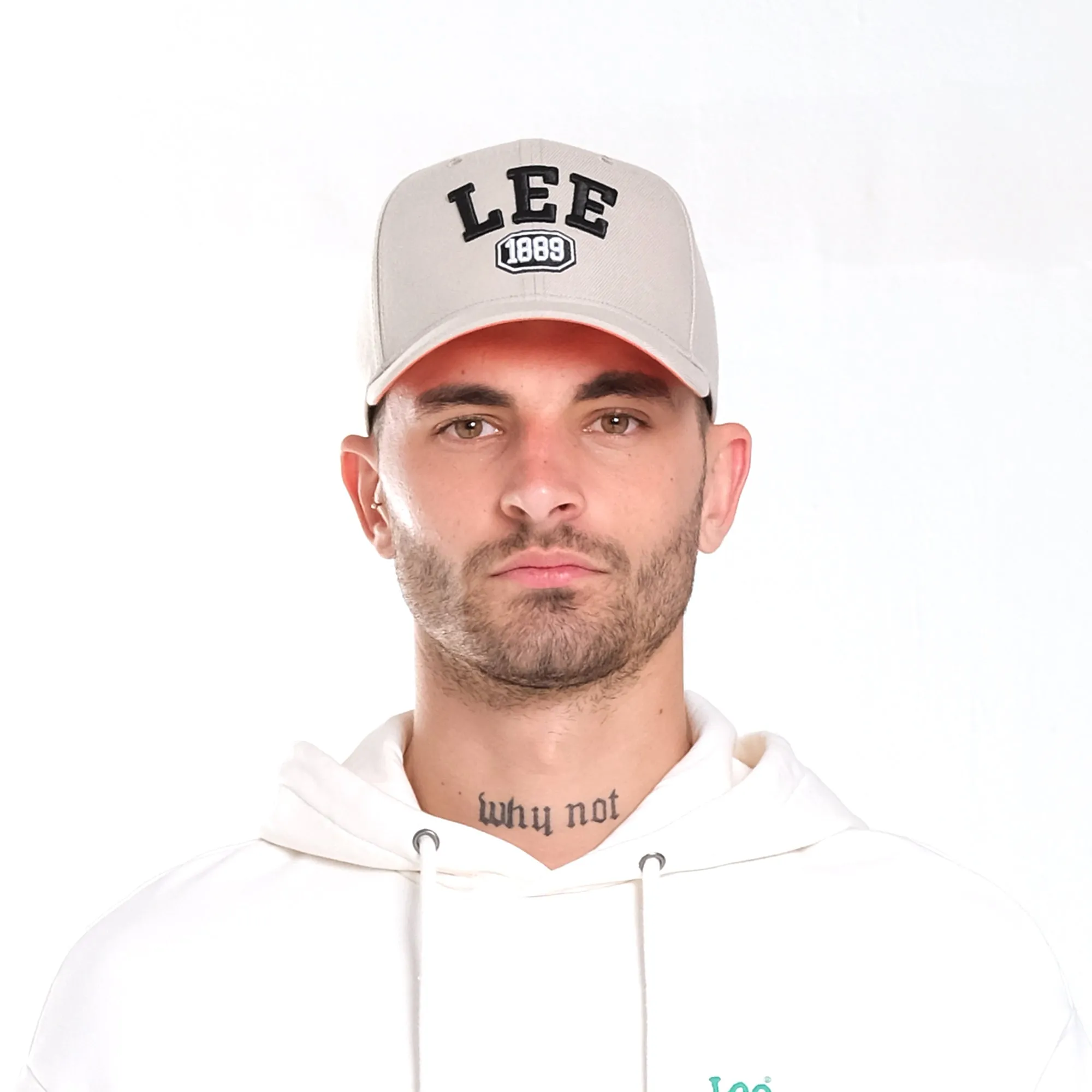 MENS SNAPBACK CAP IN LT KHAKI (GENDERLESS)