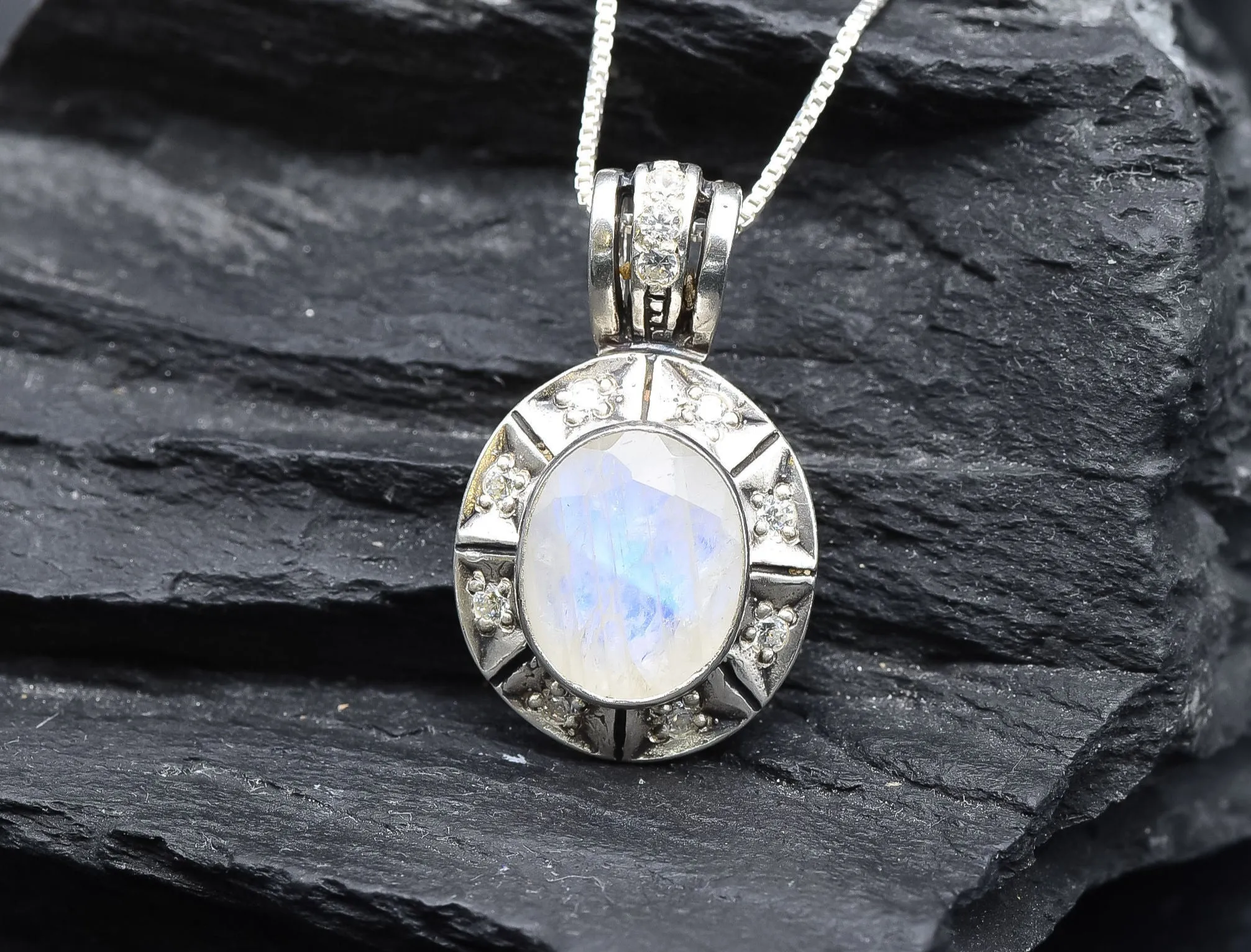 Rainbow Moonstone Necklace - Vintage Moonstone Necklace - Statement Moonstone Pendant