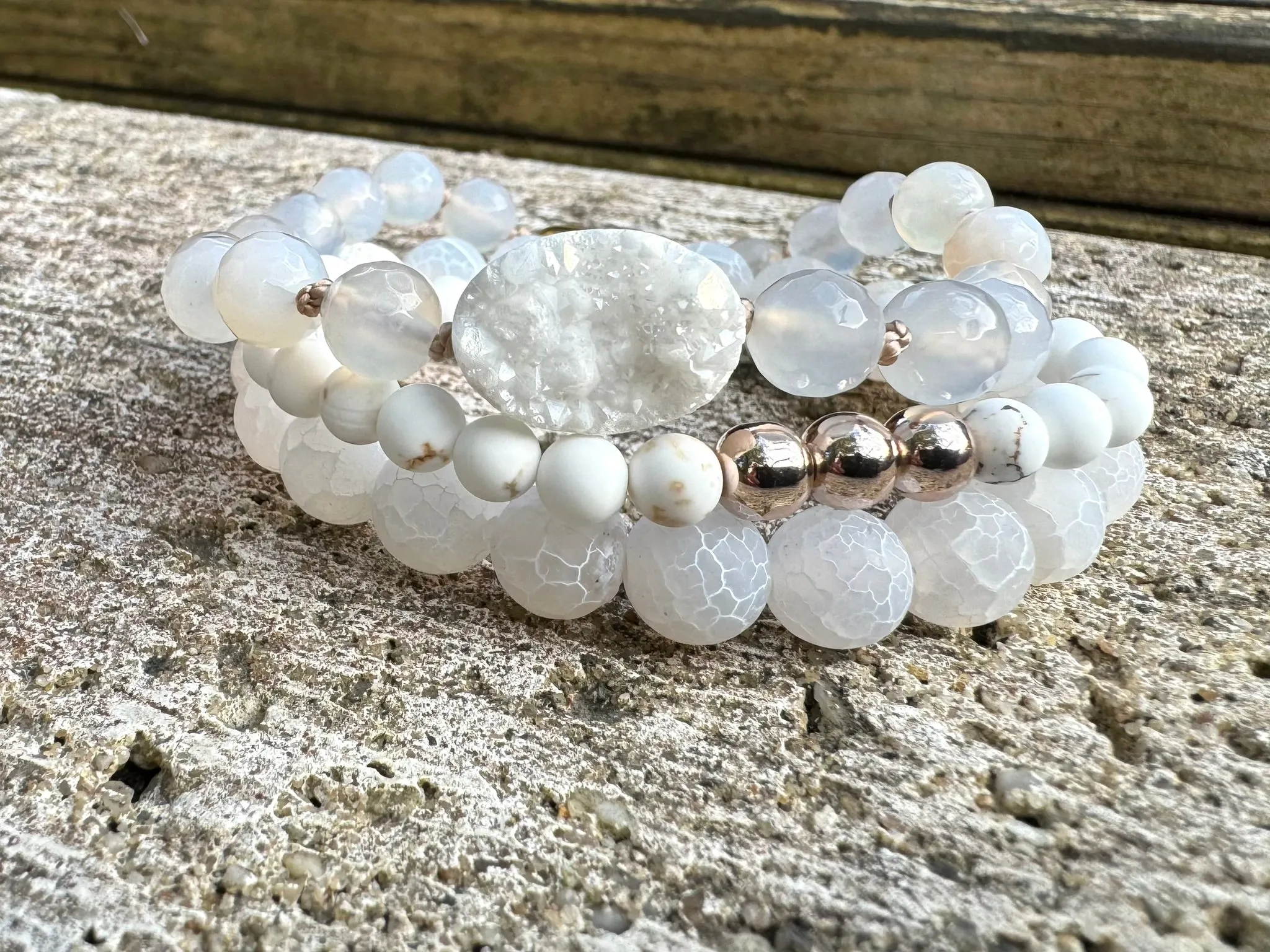 White Agate Crystal Chunky Beaded Bracelet - Oil Diffuser Bracelet