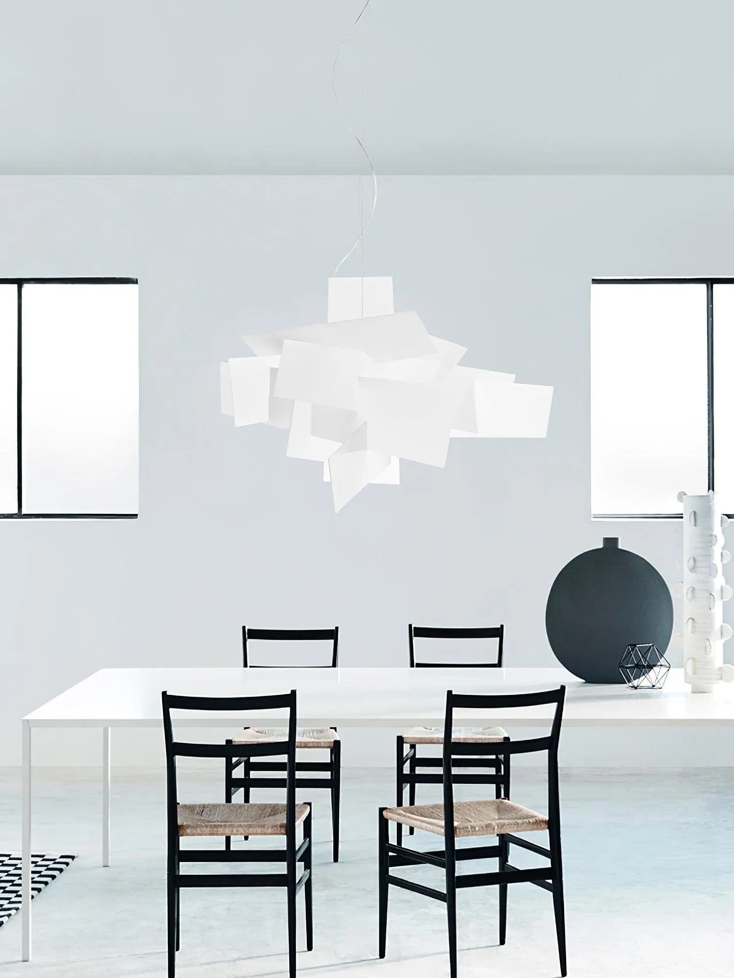 White Frato Pendant Lamp